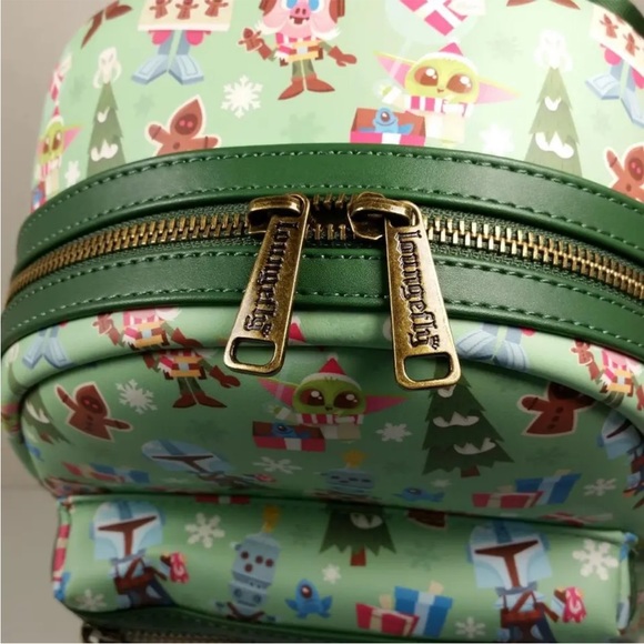 Disney Mandalorian Chibi Holiday Loungefly mini Backpack - Picture 5 of 6